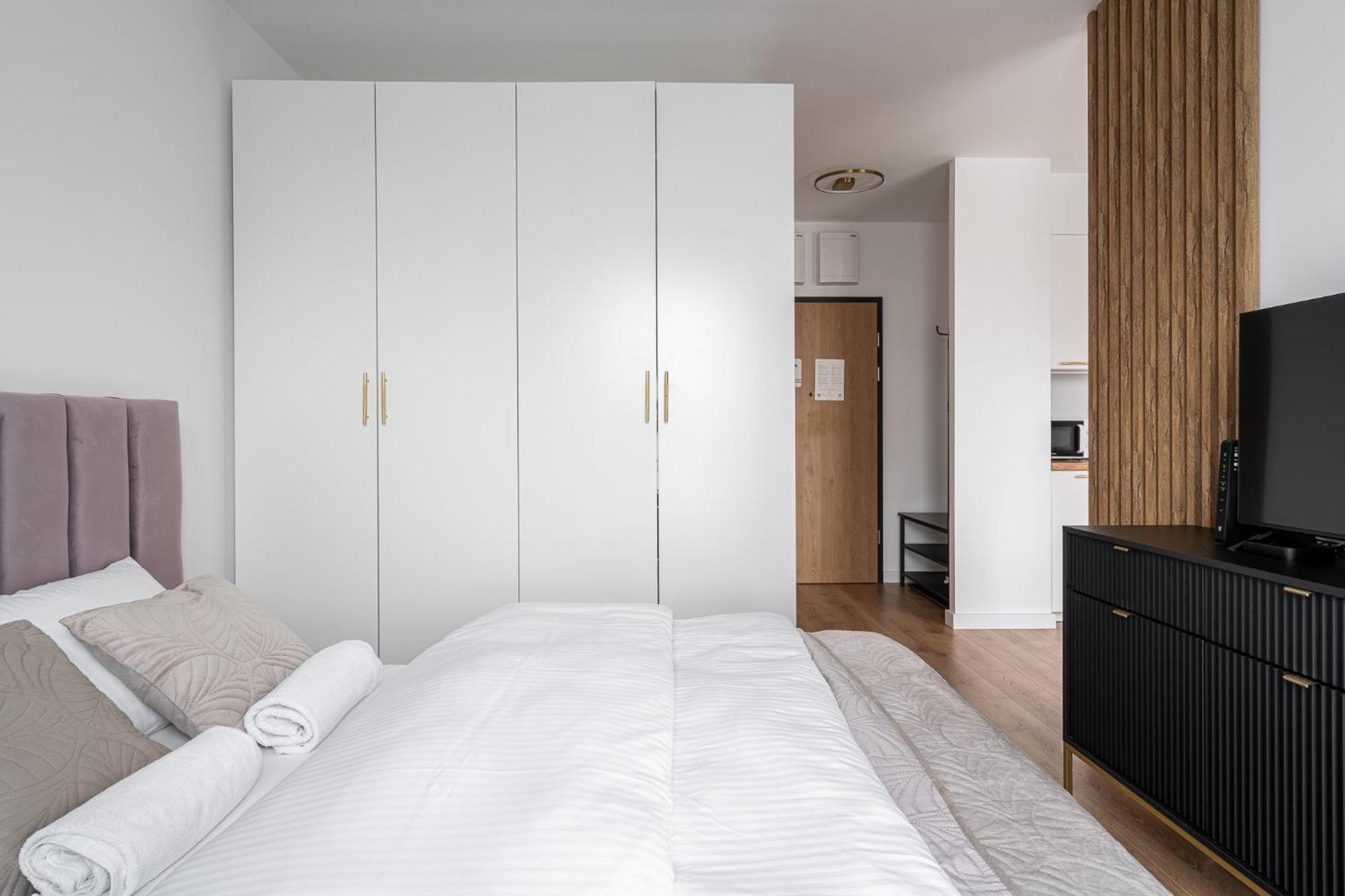 Apartment Rentplanet - Legnicka Wroclaw